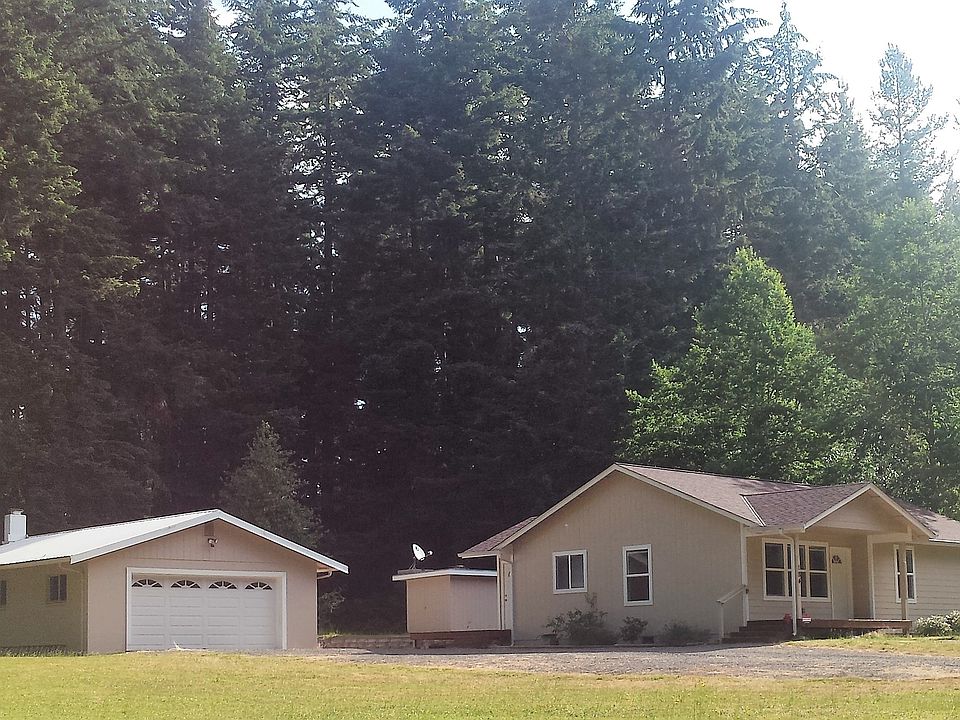 1st image of 184 NE Evans Ln