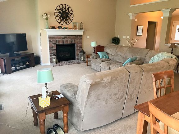 3rd image of 1484 Eagle Mountain Dr
