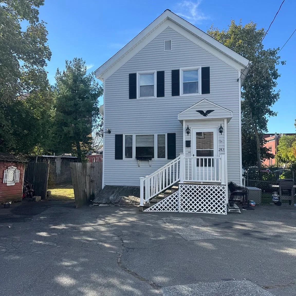 3 bed, 1.0 bath, 900 sqft, $3,200 — Photo 1