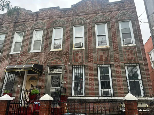 694 Pennsylvania Ave, Brooklyn, NY 11207