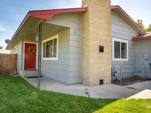 530 NW 11th St, Ontario, OR 97914