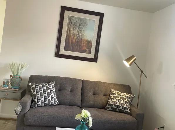 123 N Champlain St, Burlington, VT 05401