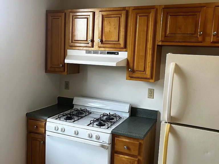 2050 Palmer St #6 — Photo 2