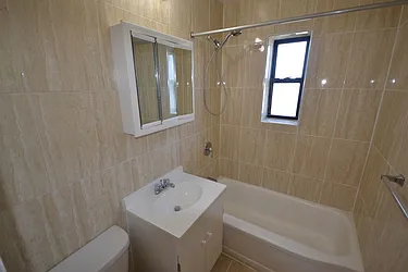 Rented by Silverstein Collection LLC 