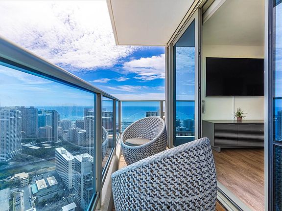 3rd image of 1631 Kapiolani Blvd APT 4407