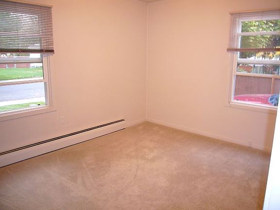 5th image of 206/208 Douglass Ave