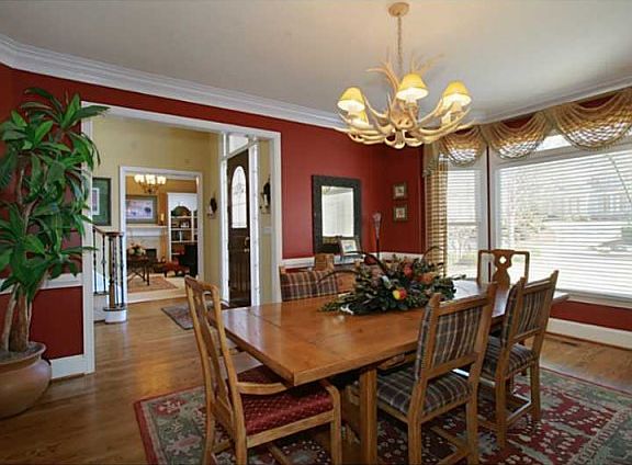 5th image of 625 Falls Lake Dr