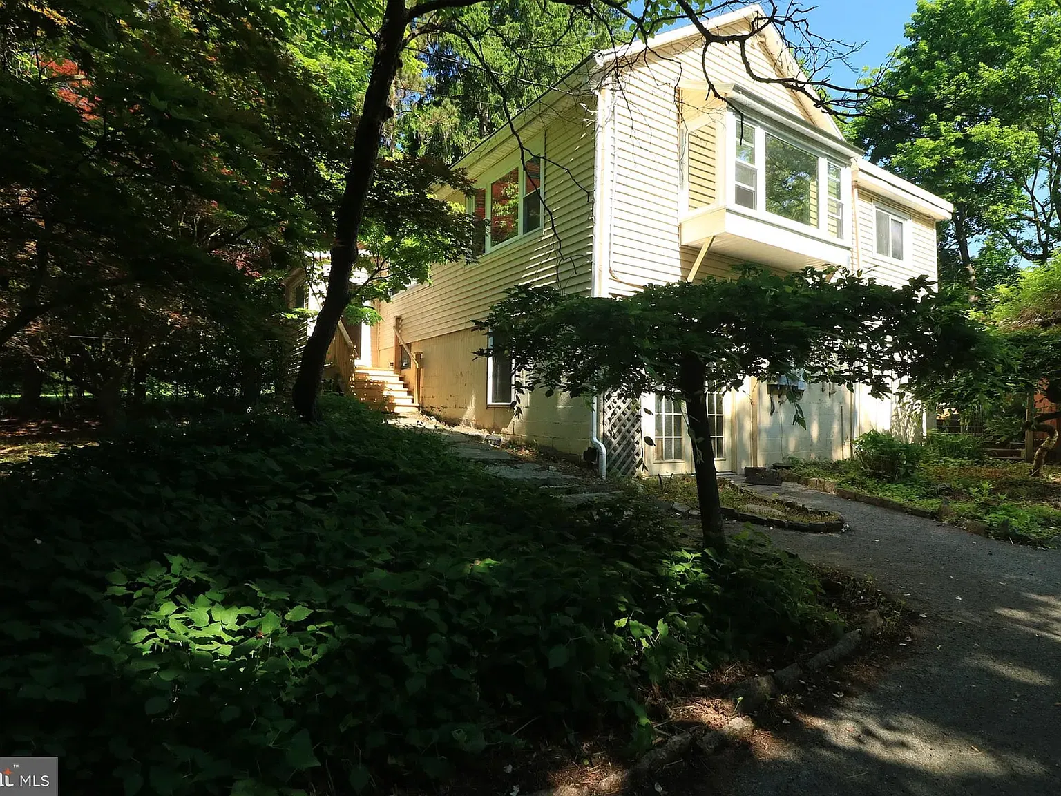 2 bed, 1000 sqft, $2,250 — Photo 1