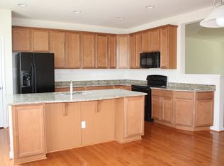 42956 Miltec Ter, Chantilly, VA 20152