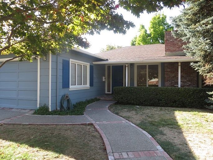 1st image of 1648 Eaton Ave