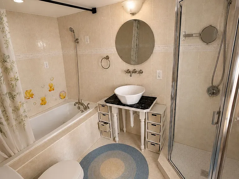 1000 Winthrop Ave #3 — Photo 13