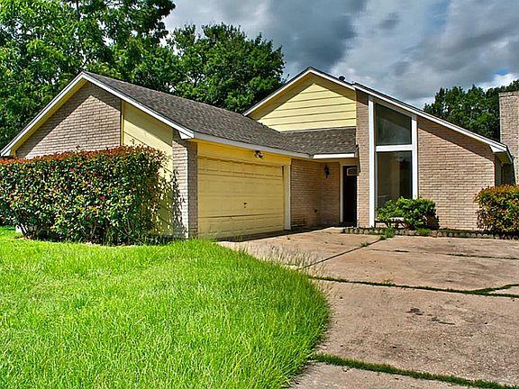 3rd image of 8703 Bold Forest Dr