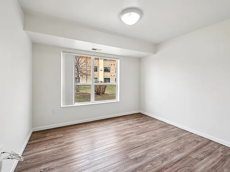 Valleyhigh Flats — Photo 23