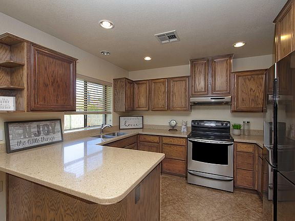 4th image of 7335 W Columbine Dr