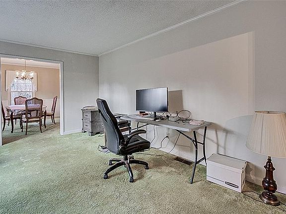 4th image of 1211 Canterbury Trl