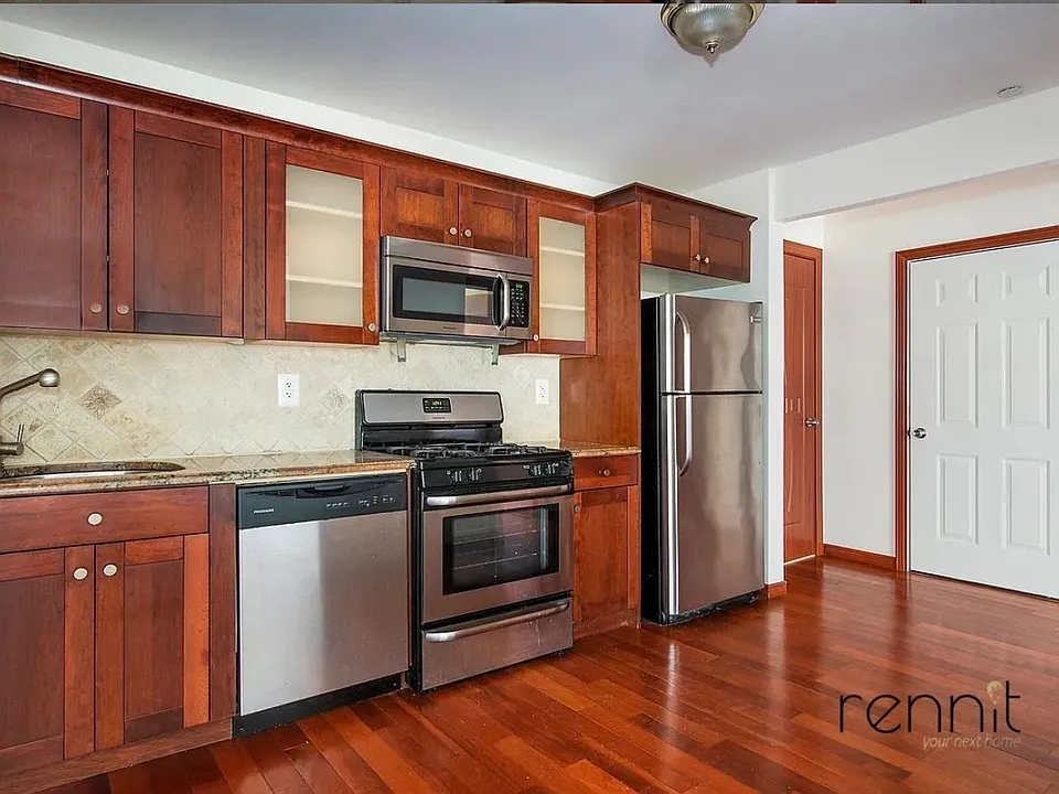 3052 Brighton 1st St #NA