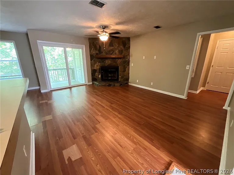 1025 Wood Creek Dr #5 — Photo 6