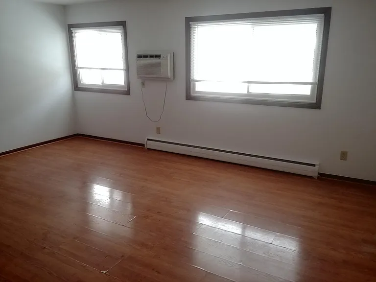3457 Minnehaha Ave #5 — Photo 3