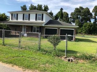 111 Byrd St, Saint Stephen, SC 29479