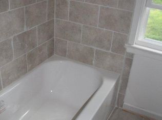 47 Mayflower St, West Hartford, CT 06110