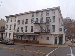 330 W Broad St, Tamaqua, PA 18252
