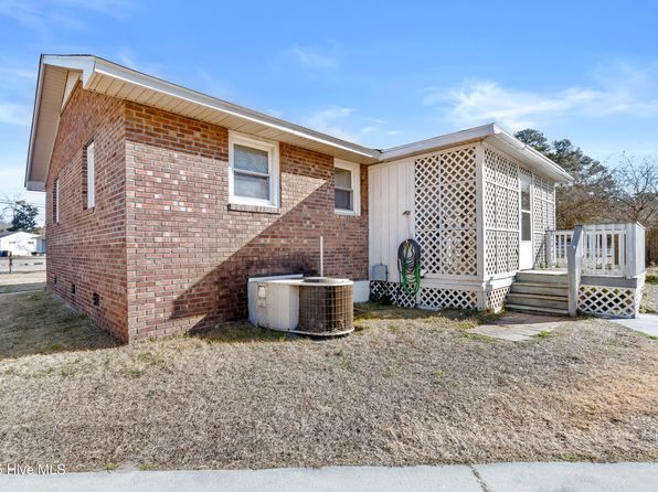 605 Henderson Drive, Jacksonville, NC 28540