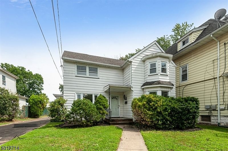 1st image of 76 De Witt Ave