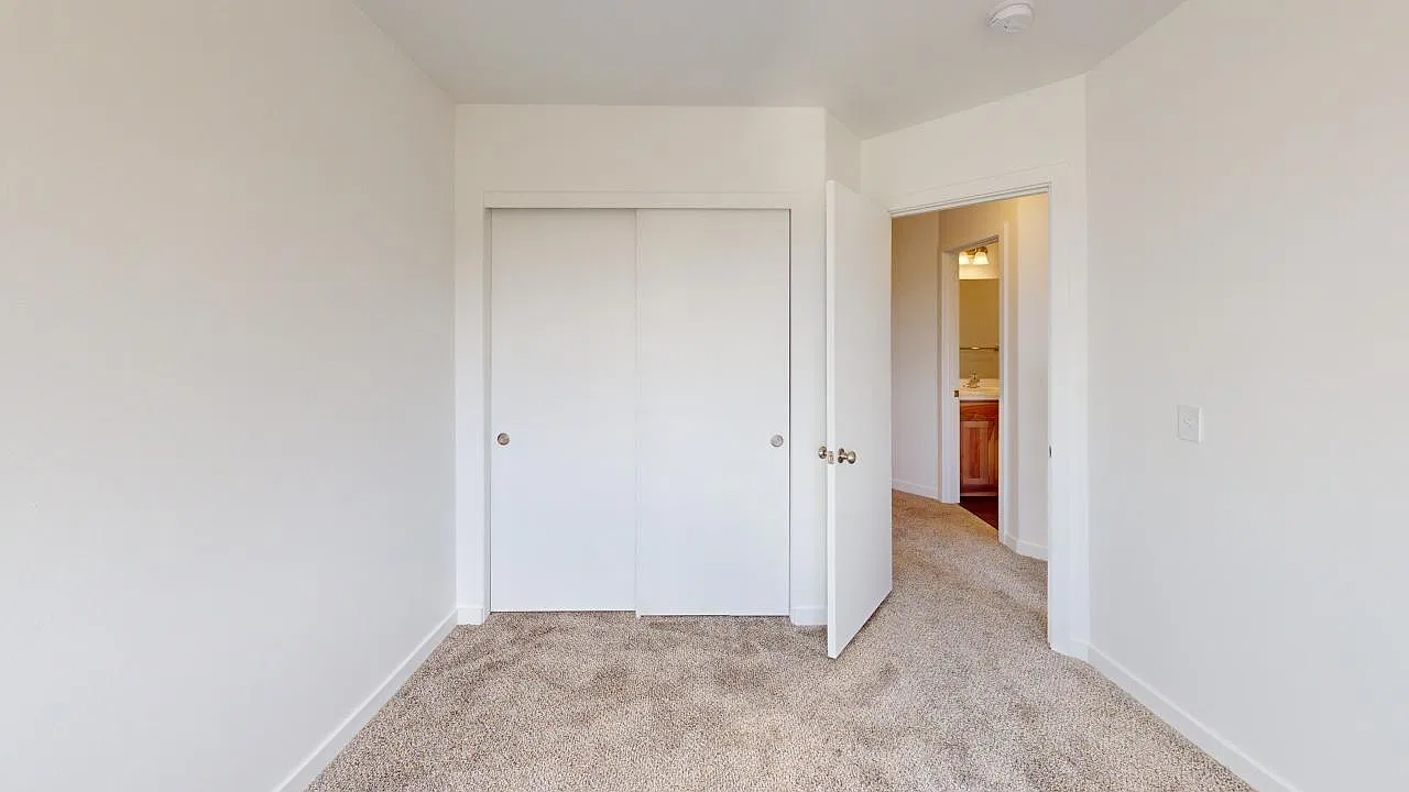 3 bed, 2.5 bath, $1,825 — Photo 4