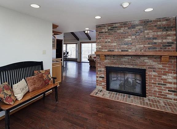4th image of 15188 Isleview Dr