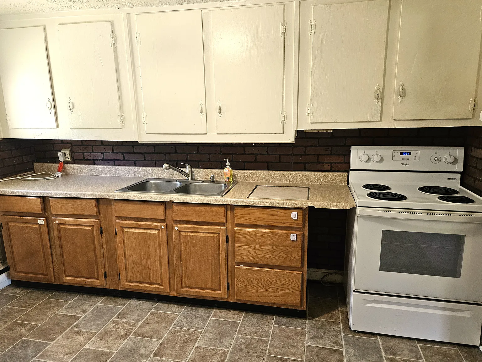 2 bed, 950 sqft, $1,400 — Photo 4