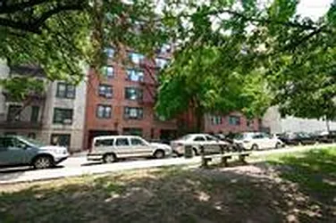25 Indian Road in Inwood