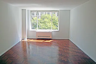 Rented by Boulevard Residentials