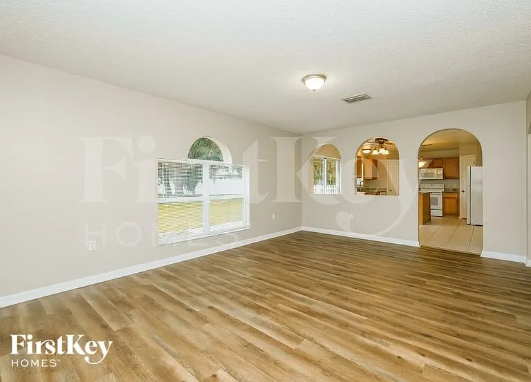 6430 Gondola Dr — Photo 2