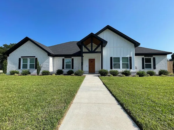 5740 Hannah Ct, Satsuma, AL 36572