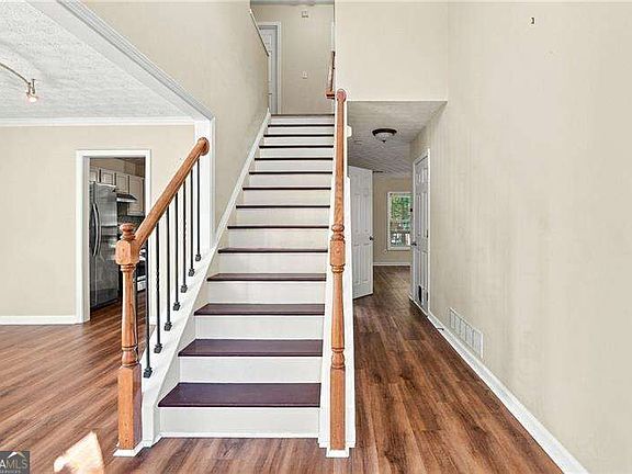4th image of 4458 High Gate Dr NW