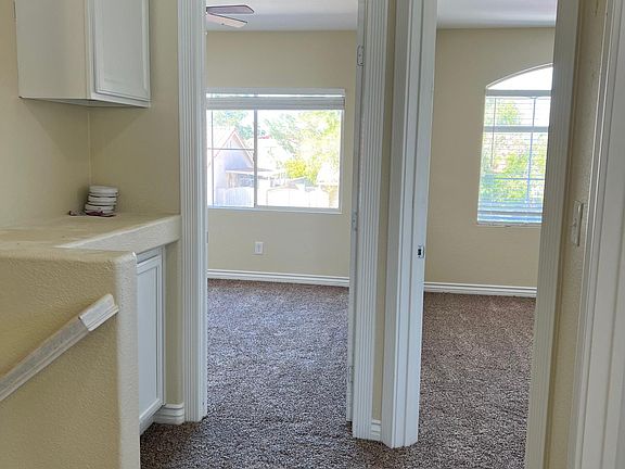 3rd image of 1731 Silver Falls Ave