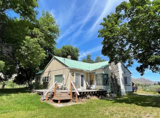 15 Kirkpatrick Rd S #A, Omak, WA 98841