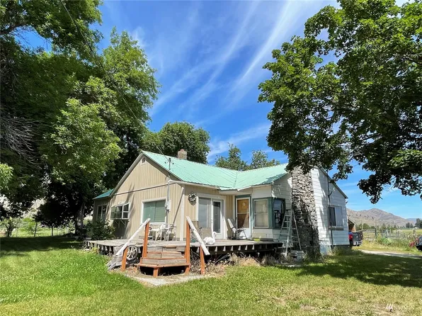 15 A S Kirkpatrick Road, Omak, WA 98841