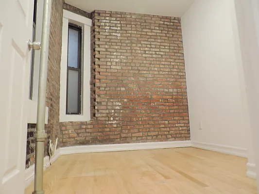 Rented by J Misrahi Realty Corp | media 4