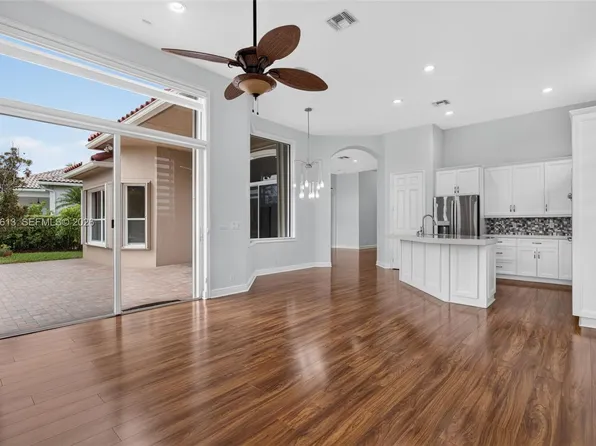 7530 NW 120th Dr, Parkland, FL 33076