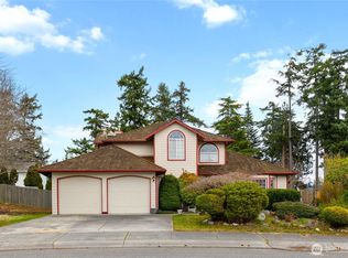 550 SW Muzzall St, Oak Harbor, WA