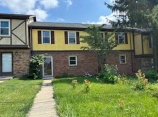 305 Darby Creek Rd, Lexington, KY 40509