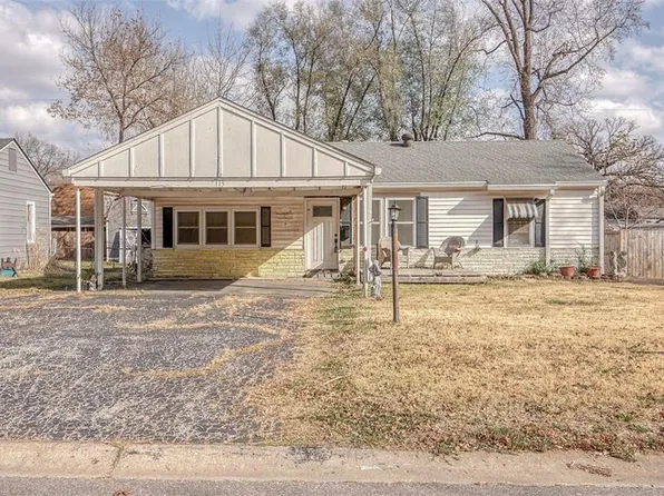 115 Spring Vall, Bonner Springs, KS 66012