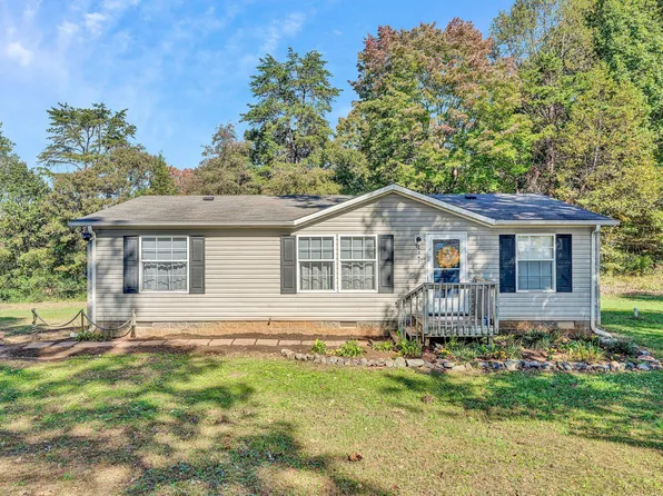 6347 Burnt Chimney Rd, Wirtz, VA 24184