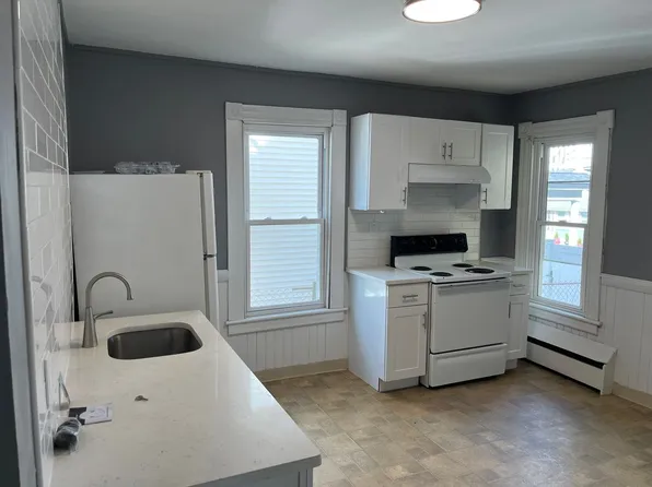 525 Allen St APT 1, New Britain, CT 06053