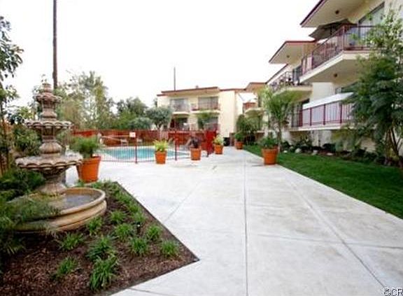 4th image of 3320 Redondo Beach Blvd APT 208