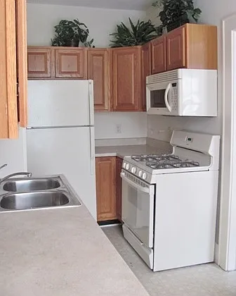 102 Highland Place - 1 — Photo 2