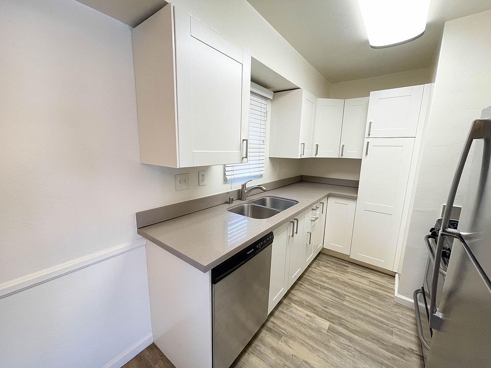 1st image of 4493 1/2 30th St