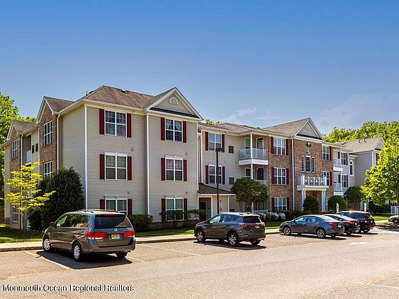 3rd image of 627 Sophee Ln