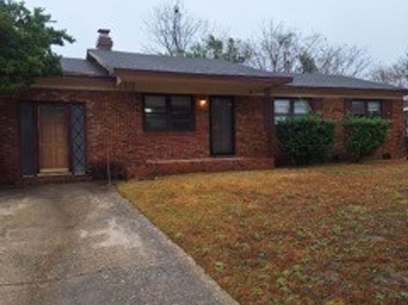 5704 Comstock Ct